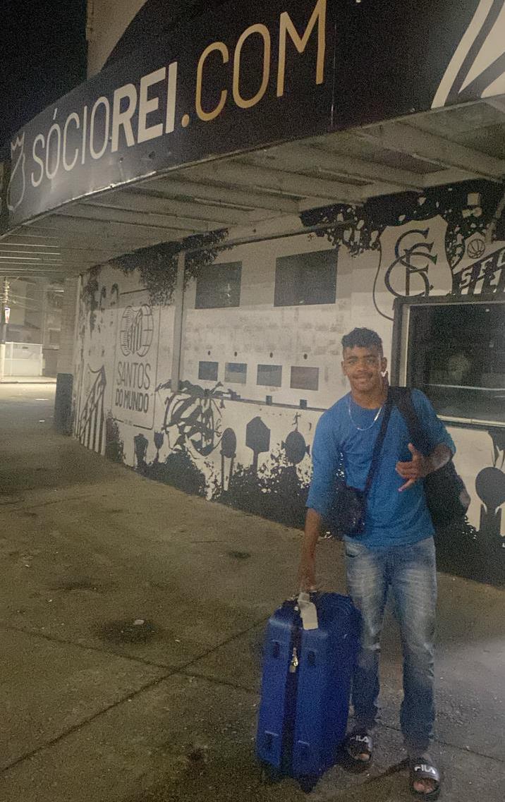 "Éder Luan Moreira Cardoso: A Promessa Brilhante do Santos, Direto de João Dourado"