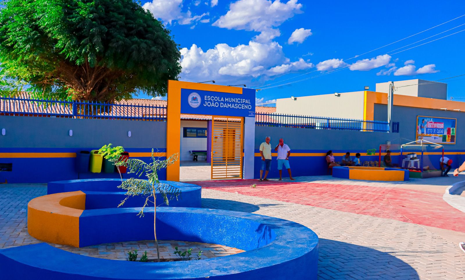 FECHANDO O 1º SEMESTRE DE 2023, PREFEITURA DE JOÃO DOURADO JÁ INAUGUROU 12 OBRAS EM 06 MESES, MELHORANDO A VIDA DOS MUNÍCIPES